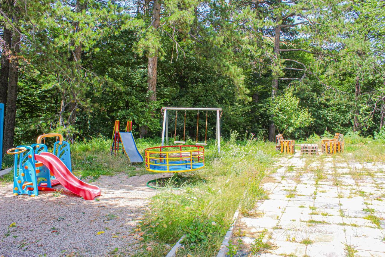 Cudhi-Kamt Shkreli Resort Qafeshtame מראה חיצוני תמונה